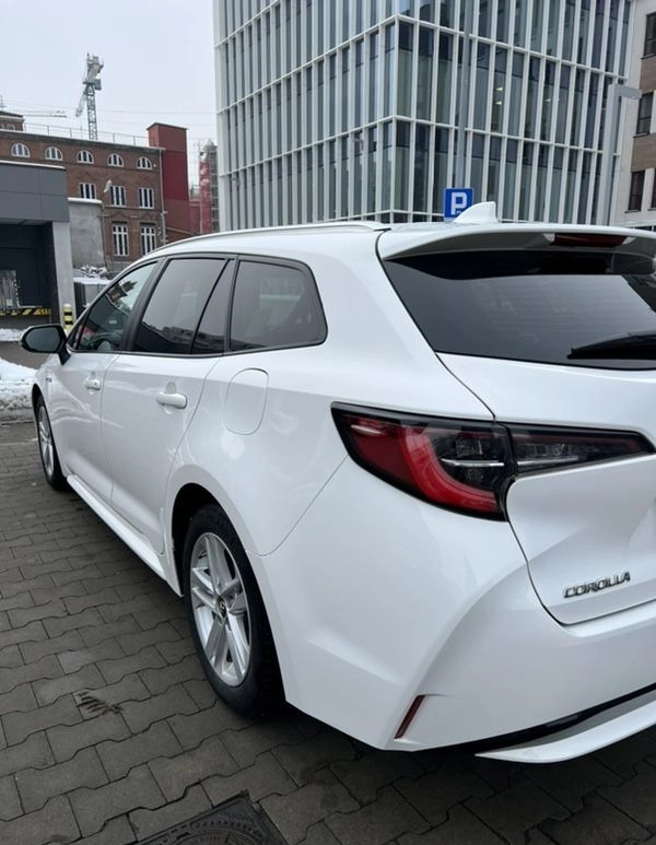 Toyota Corolla cena 75000 przebieg: 178000, rok produkcji 2019 z Wrocław małe 92